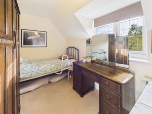 Bedroom- click for photo gallery